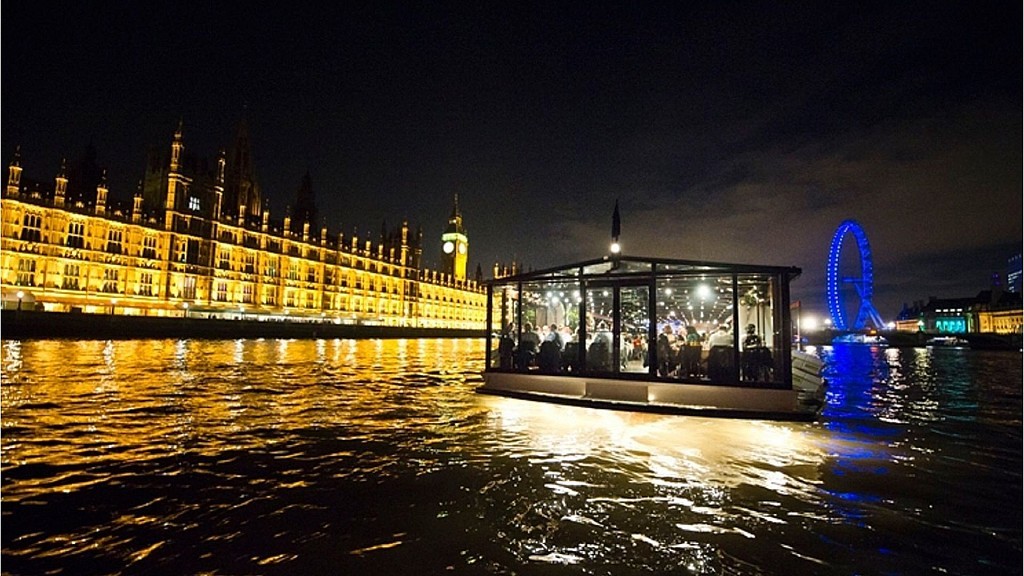 Bateaux London - Platinum Dinner Cruise