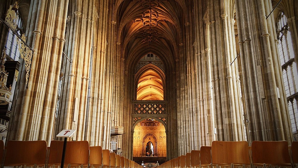 Leeds Castle, Canterbury Cathedral and Dover