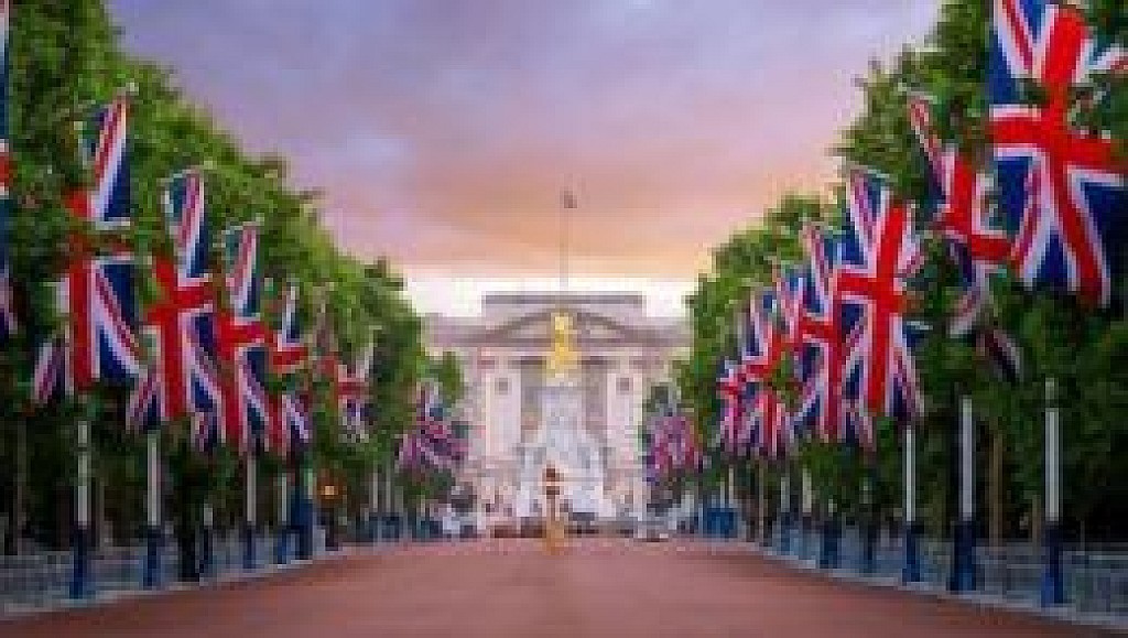 Royal London Private Tour with separate Tour Guide